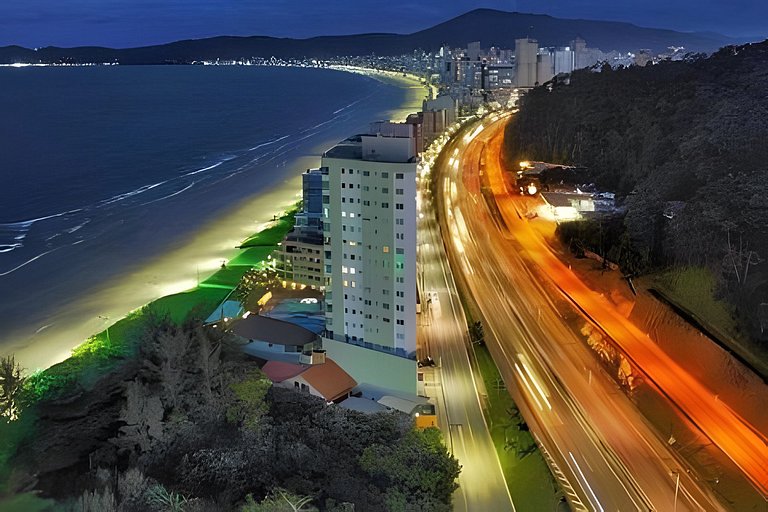 Pé na Areia, 2 Quartos, Compacto e Funcional