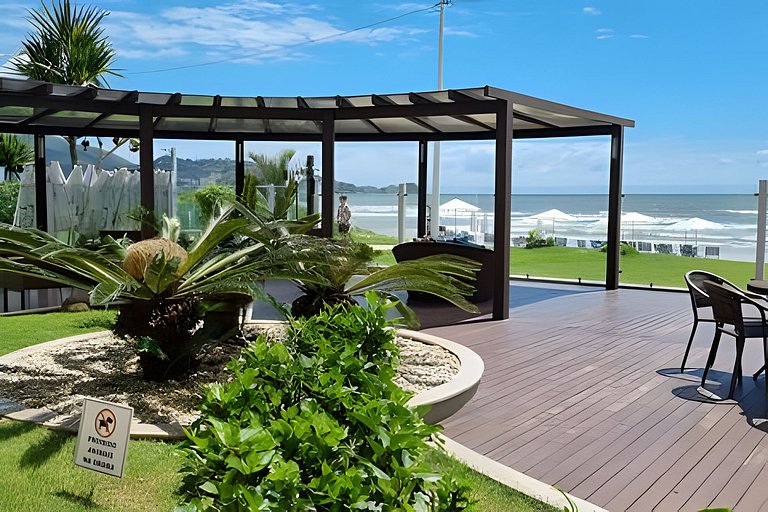 Pé na Areia, 2 Quartos, Compacto e Funcional