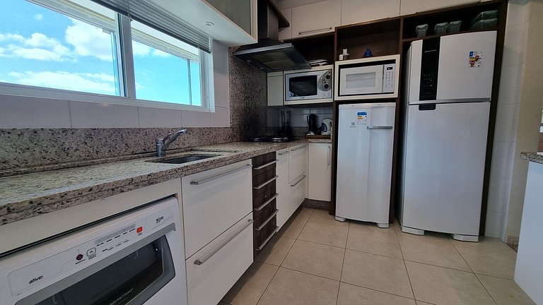 Apartamento frente-mar, Sofisticado Meia Praia