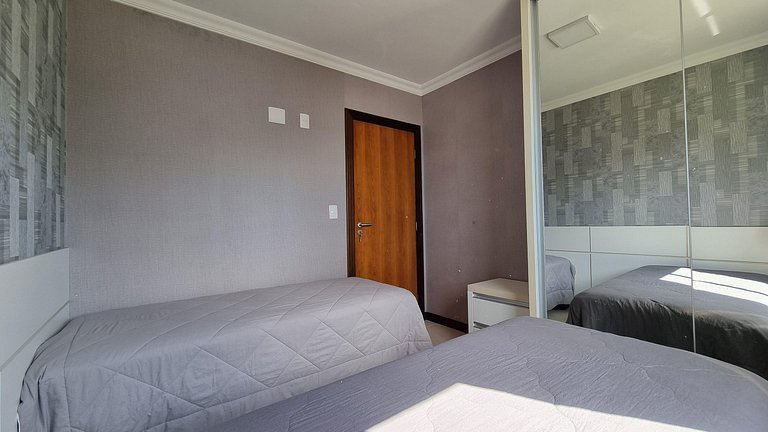 Apartamento frente-mar, Luxuoso, Meia Praia