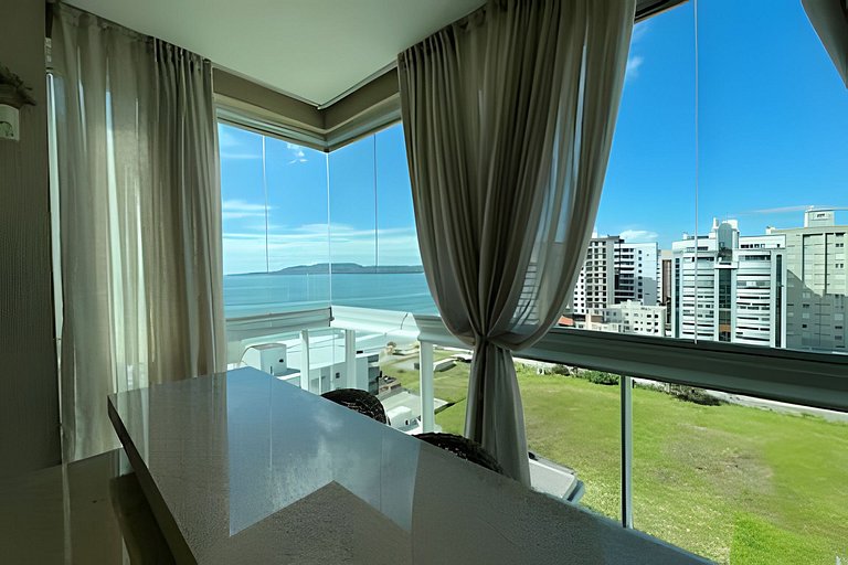 3 Suítes com Vista Mar, Hydro e Churrasqueira