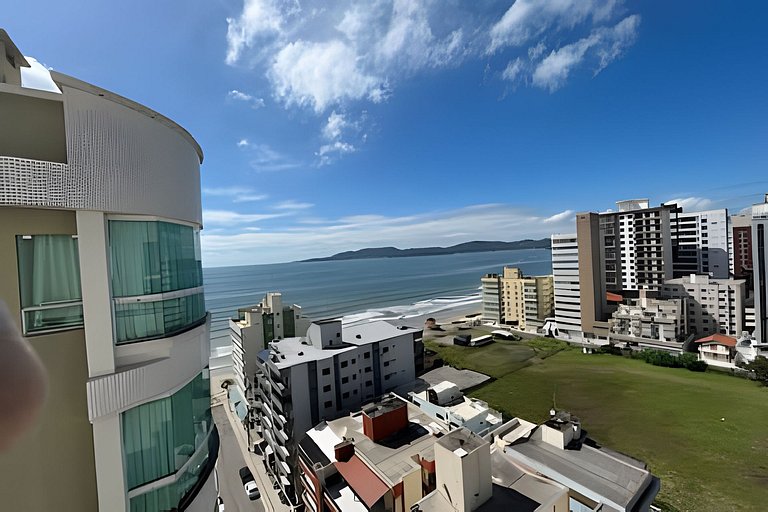 3 Suítes com Vista Mar, Hydro e Churrasqueira