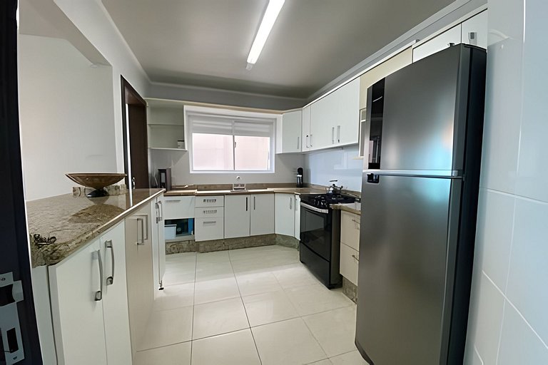 Apartamento frente-mar, Funcional, Meia Praia