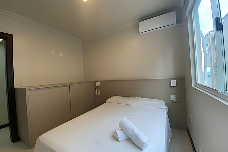 Apartamento frente-mar, Funcional, Meia Praia