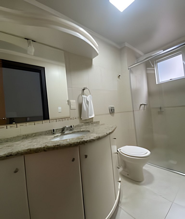 Apartamento frente-mar, Funcional, Meia Praia