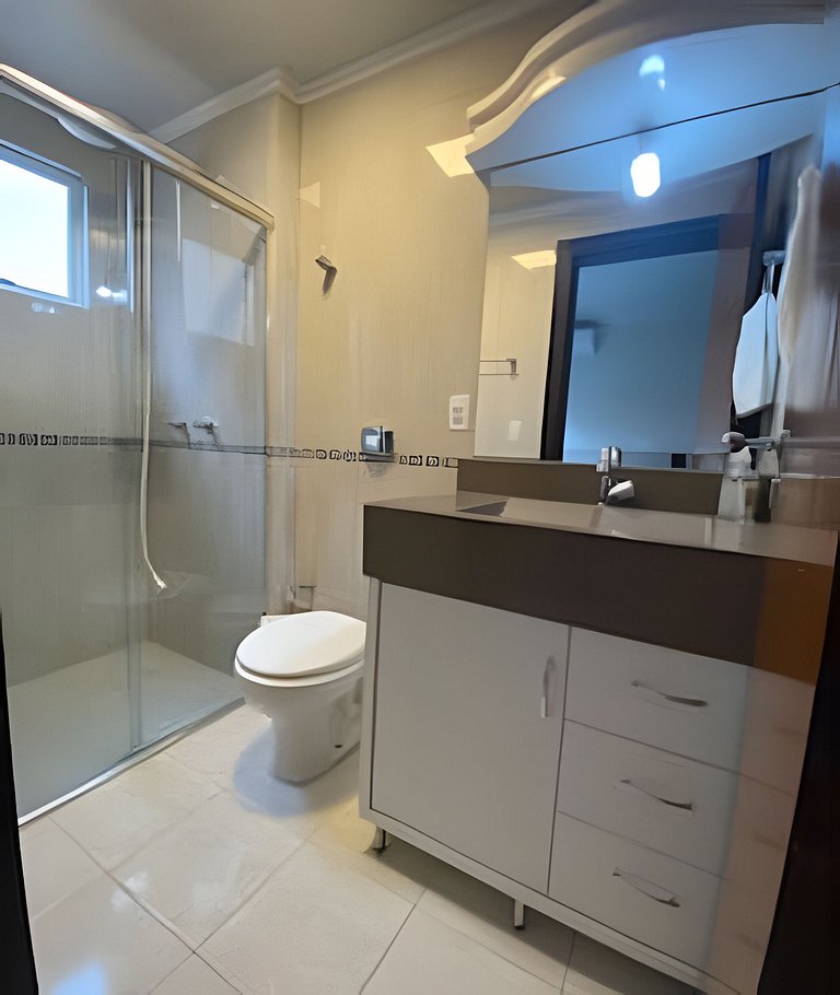 Apartamento frente-mar, Funcional, Meia Praia