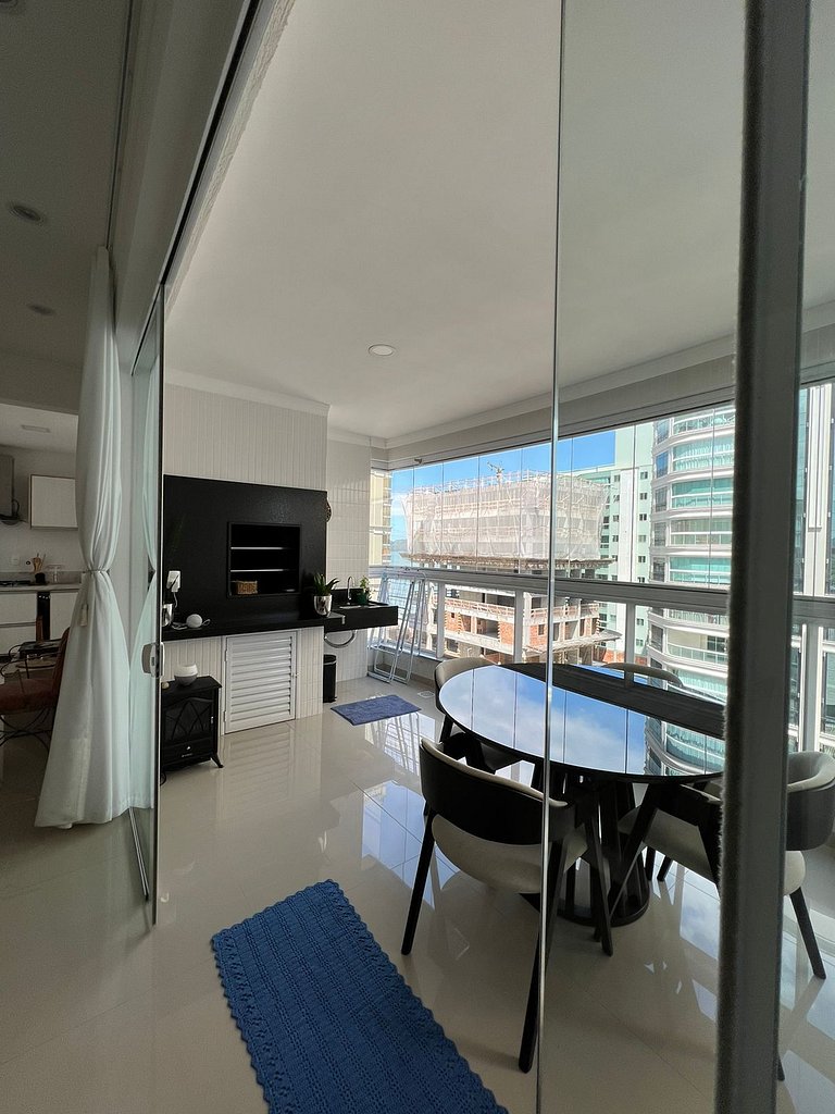 Spazzio D'Art: 3 suítes, vista mar, self checkin