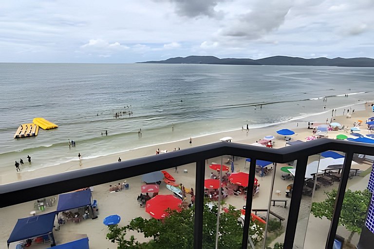 Cobertura beira‑mar, vista panorâmica, 4 quartos