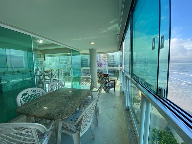 Apartamento Paradisíaco à Beira-Mar