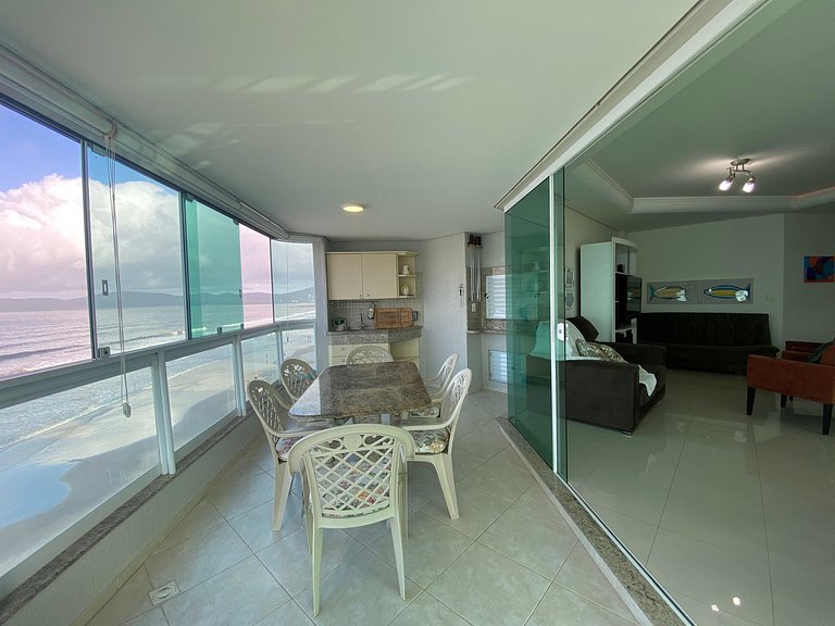 Apartamento Paradisíaco à Beira-Mar