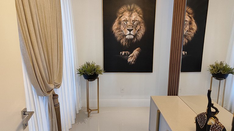 Spazzio D'Art: 3 suítes, vista mar, self checkin