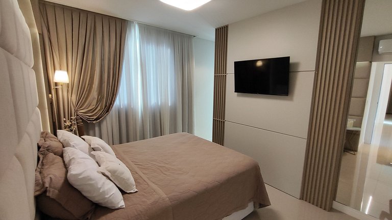 Spazzio D'Art: 3 suítes, vista mar, self checkin