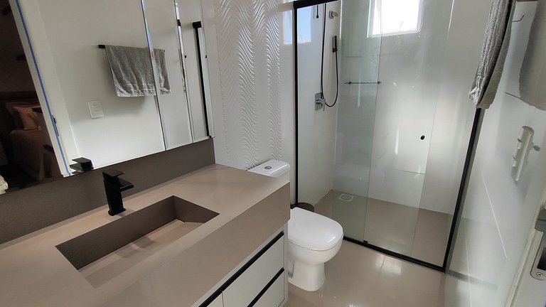 Spazzio D'Art: 3 suítes, vista mar, self checkin