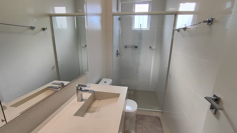 Spazzio D'Art: 3 suítes, vista mar, self checkin