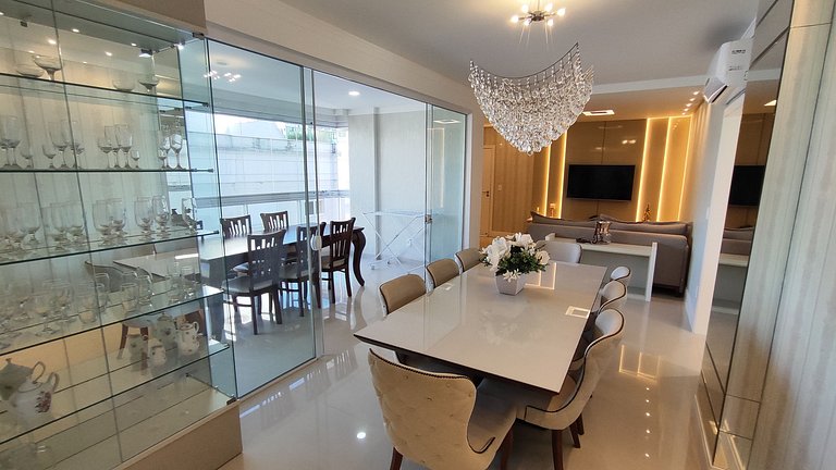 Spazzio D'Art: 3 suítes, vista mar, self checkin