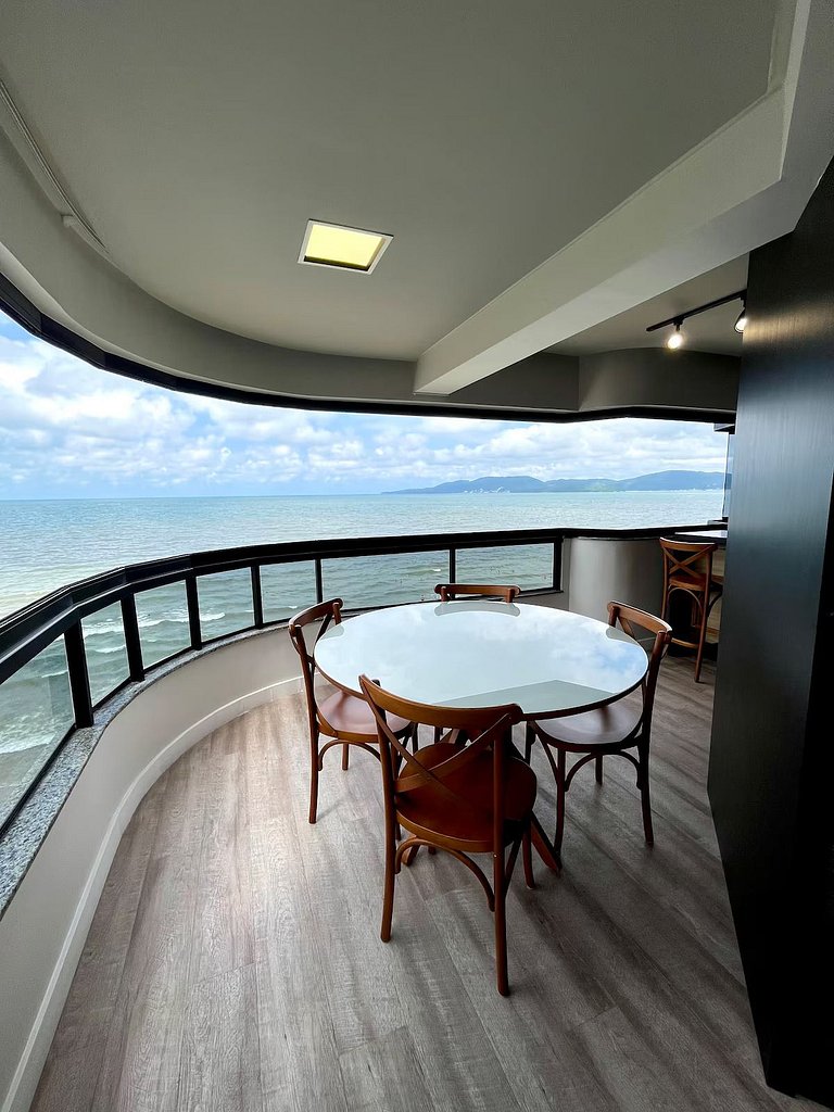 3 Quartos, Cobertura, Beira mar