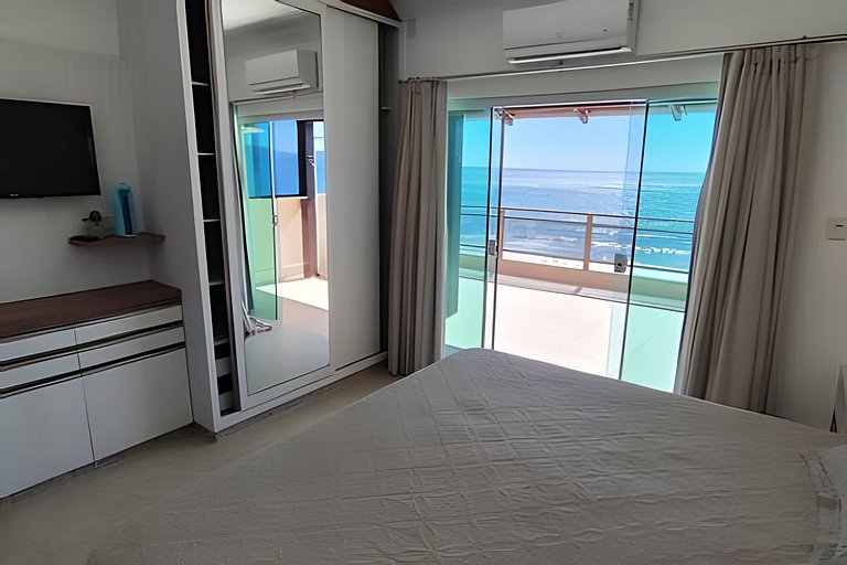 Cobertura com Terraço e Vista Mar - Meia Praia