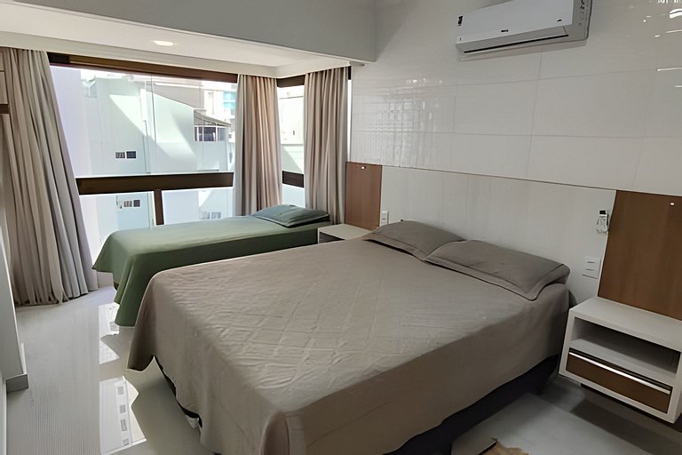 Cobertura com Terraço e Vista Mar - Meia Praia