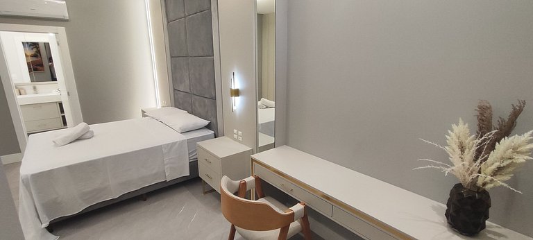 Refúgio NOVO e moderno a passos do mar