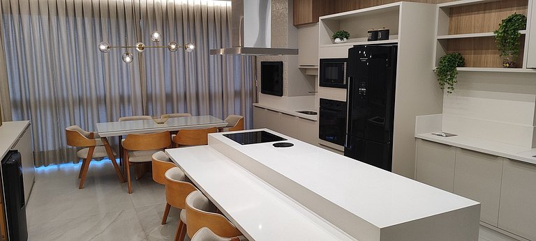 Apartamento NOVO com 3 suítes, decoração impecável
