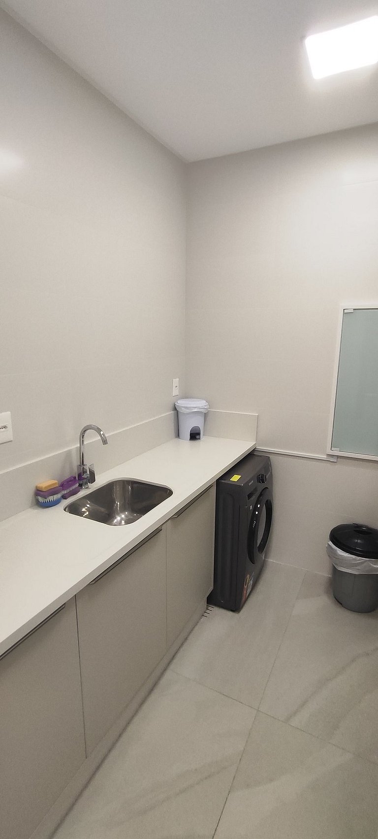 Refúgio NOVO e moderno a passos do mar