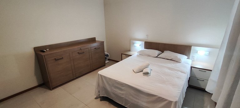 Apartamento gigante a poucos metros da praia