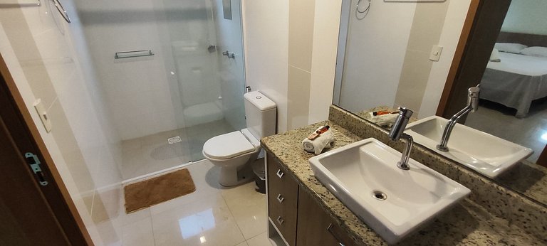 Apartamento gigante a poucos metros da praia