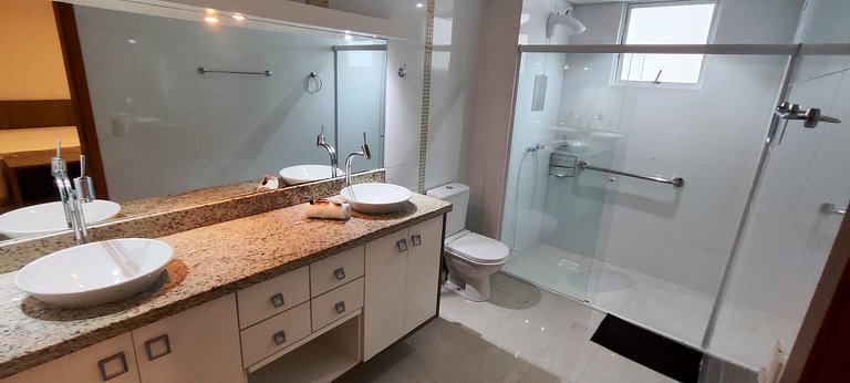 Apartamento gigante a 2 min da praia para famílias