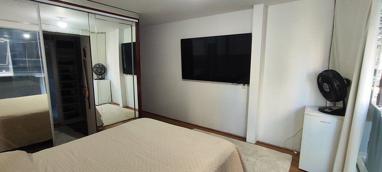 Casa ampla com lazer e praia próxima para famílias