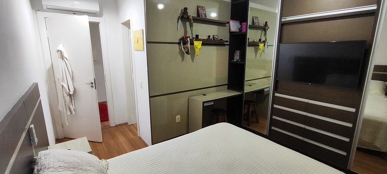 Casa ampla com lazer e praia próxima para famílias