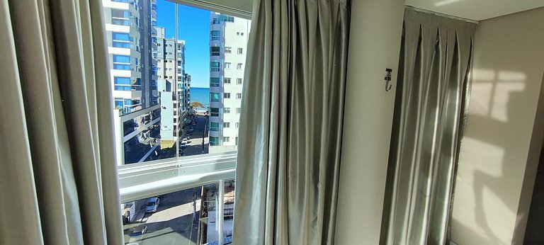 Duplex impecável a passos do mar e do HardRock