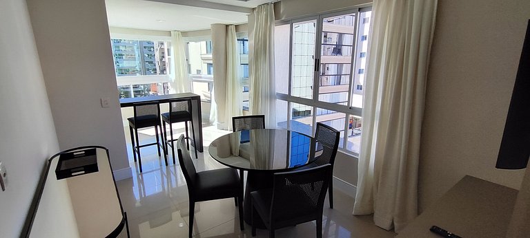 Duplex impecável a passos do mar e do HardRock