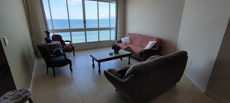 Experiência beira-mar, vista panorâmica e 3 suítes