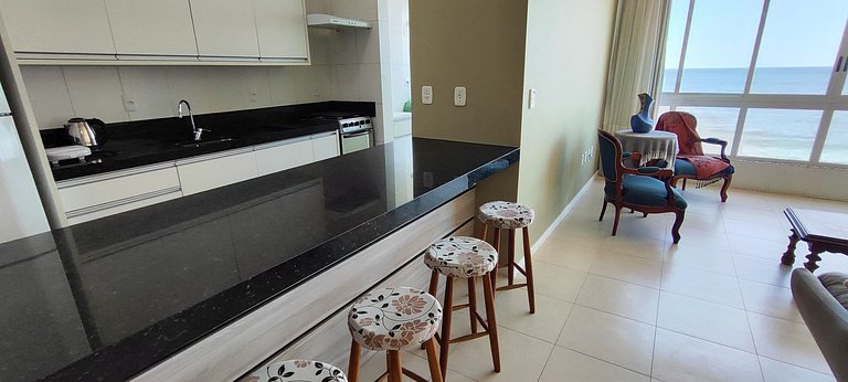 Experiência beira-mar, vista panorâmica e 3 suítes