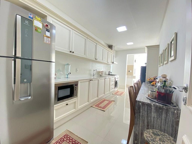 Sublime: Suítes Amplas, hidro, vista churrasqueira