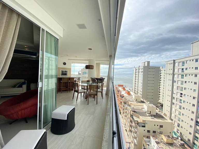 Sublime: Suítes Amplas, hidro, vista churrasqueira