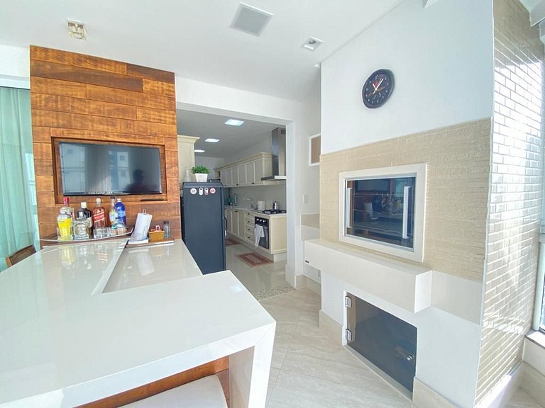 Sublime: Suítes Amplas, hidro, vista churrasqueira