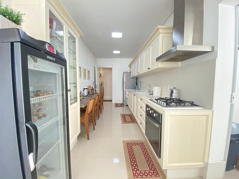 Sublime: Suítes Amplas, hidro, vista churrasqueira