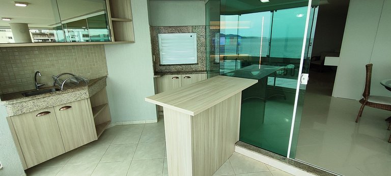 Apartamento frente-mar, Aprazível, Meia Praia