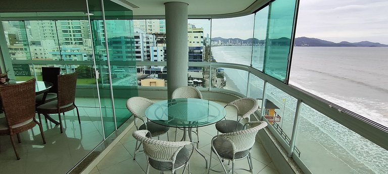 Apartamento frente-mar, Aprazível, Meia Praia