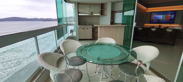 Apartamento frente-mar, Aprazível, Meia Praia
