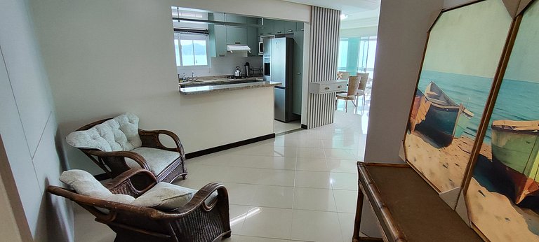 Apartamento frente-mar, Aprazível, Meia Praia