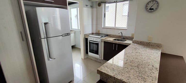 Quadra-mar funcional varanda gourmet com vista mar