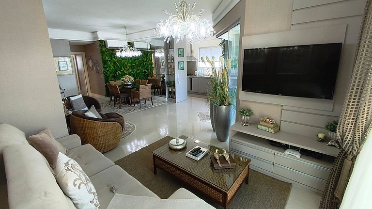 Ambiente sofisticado frente-mar com 3 suítes