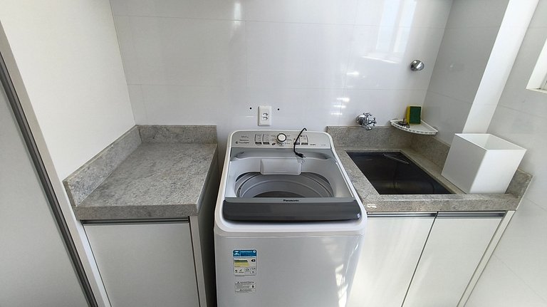 Ambiente sofisticado frente-mar com 3 suítes