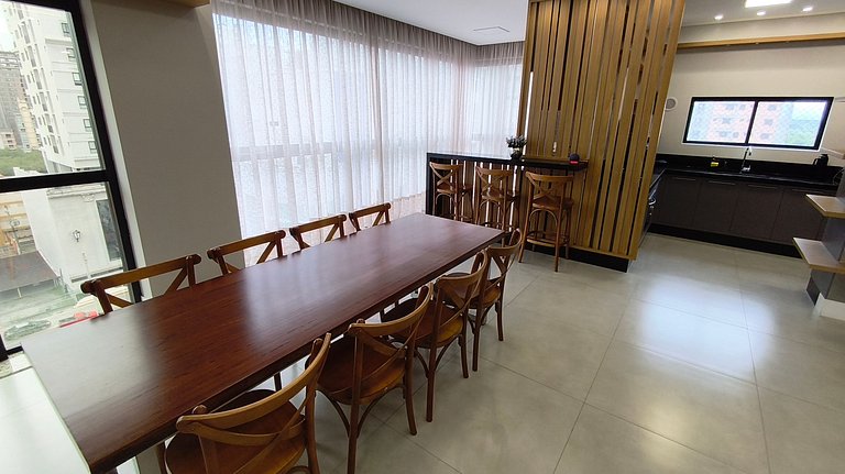 Apartamento amplo quadra-mar ótima localização