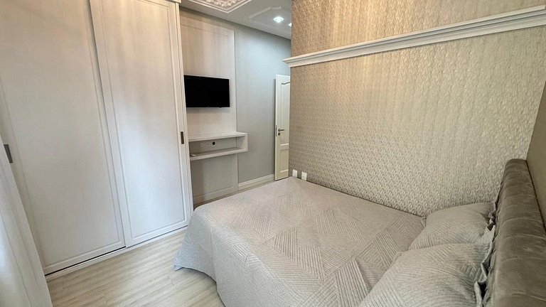 Beira-mar sofisticado, central, com vista incrível