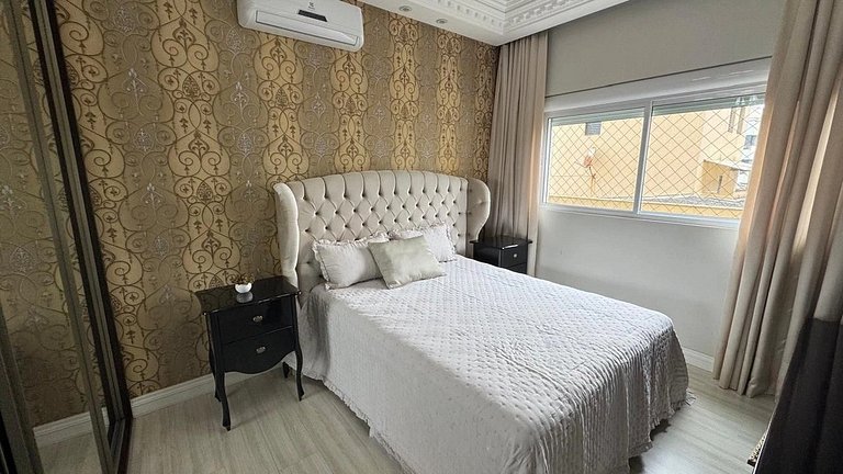 Beira-mar sofisticado, central, com vista incrível