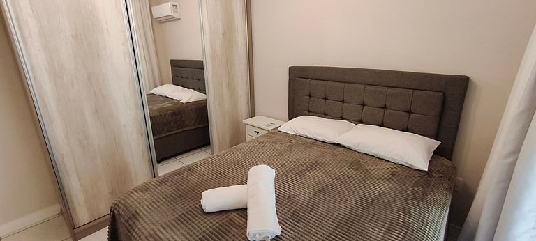 Conforto em frente ao mar, sacada e churrasqueira