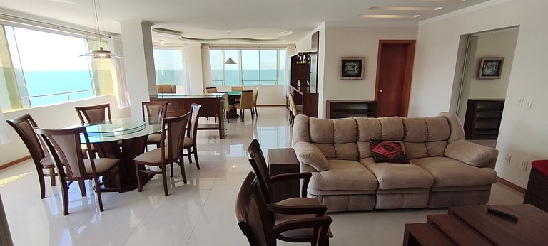 Vista panorâmica, 3 suítes amplas e muito conforto